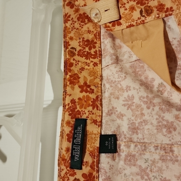 Nwt, Women's High-rise Chino Mini Skirt by Wild Fable in a rust color floral - Picture 3 of 8